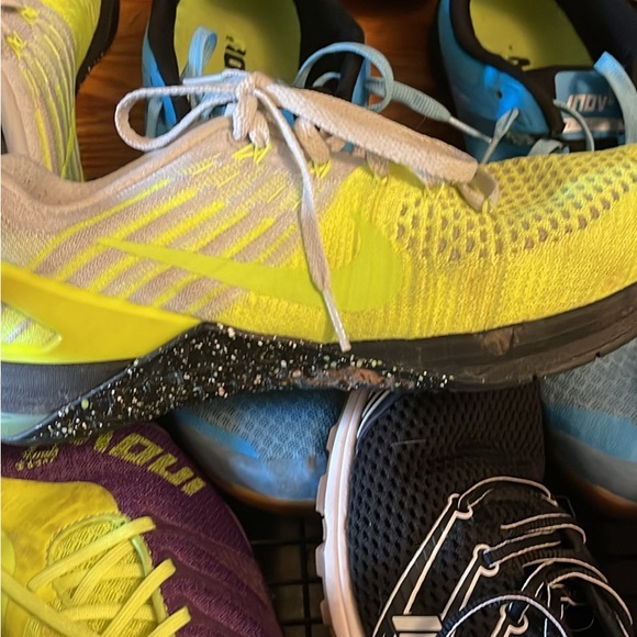 Lot of women’s shoes size 9 men’s 7.5!! Around 18 pair - Picture 2 of 5